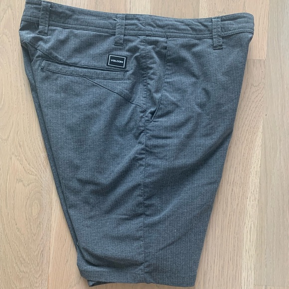 Volcom Surf & Turf Board Shorts - Picture 3 of 7